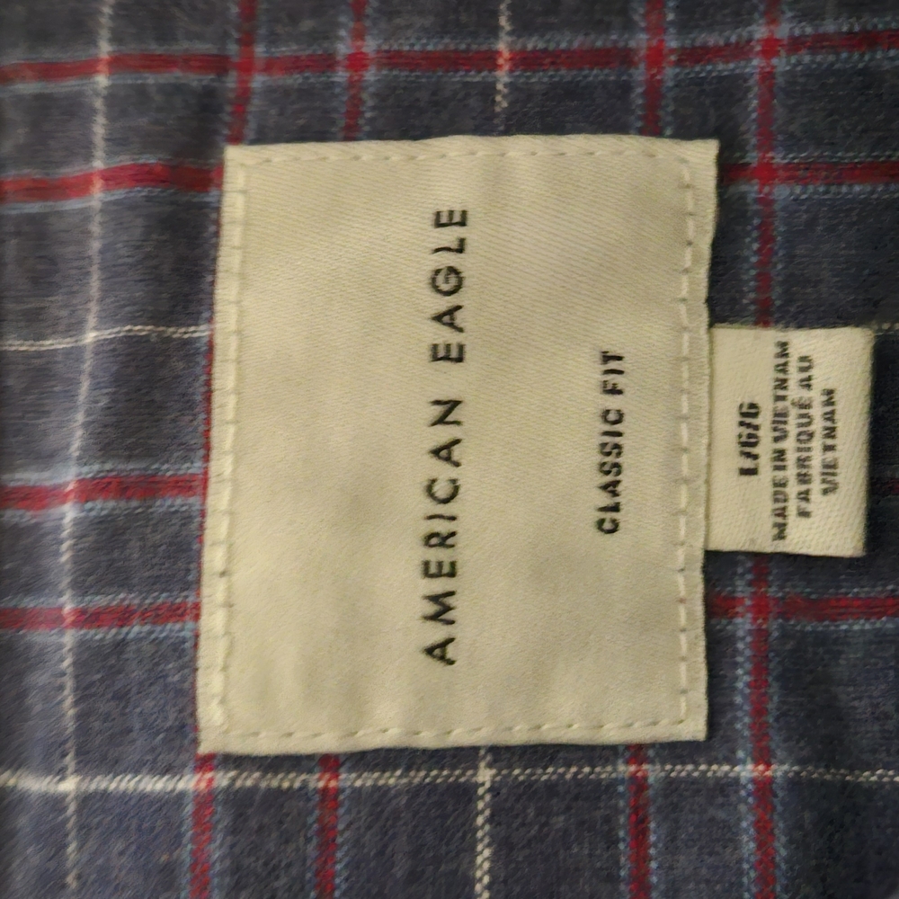 American Eagle Outfitters Blue and Red Plaid Casual Button Down Shirt